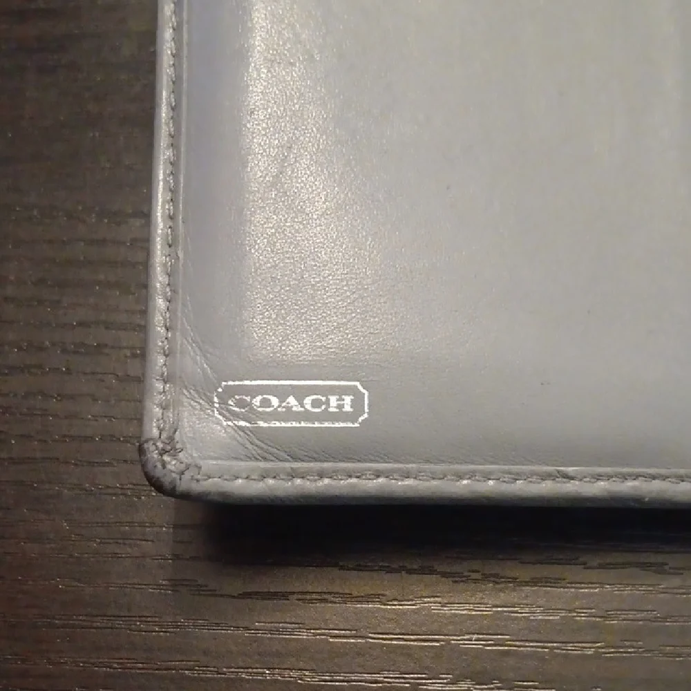 Coach Ashley Optic Art Gray and Navy Tri-Fold Compact Wallet EUC - Picture 5 of 13